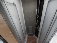 Bild 15 Dethleffs XL Family A-7872, Nav/Kam., Auto., Bett beheizt