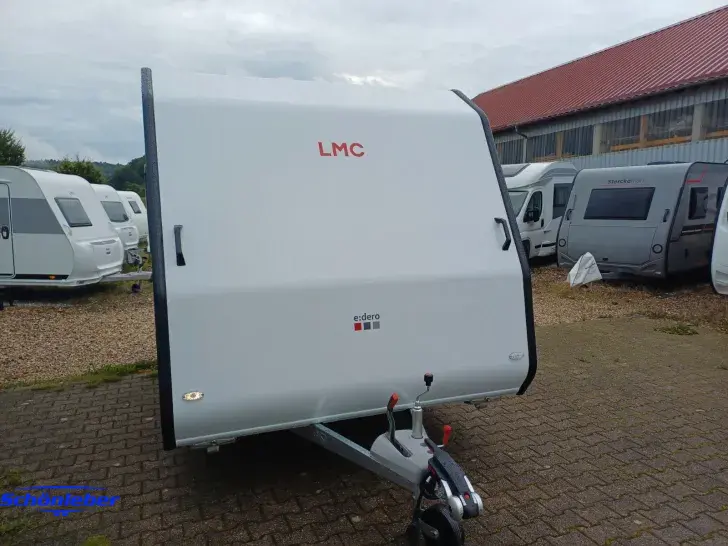 Fahrzeugbild LMC e:dero 350 D Ein Raumwunder mit Auszugbett #9