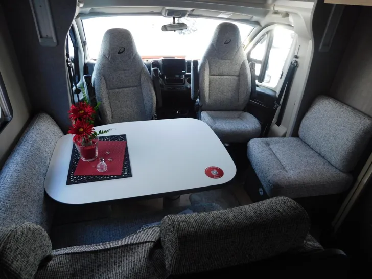 Fahrzeugbild Dethleffs Trend T 7057 EB Hubbett, Chassis-Paket, Paket X #8