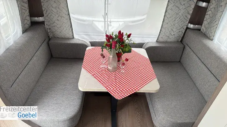 Sitzgruppe Hobby OnTour 460 DL Einsteigen und losfahren