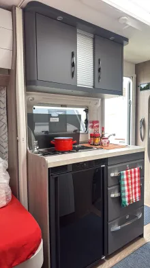 Küchen Hobby OnTour 460 DL Einsteigen und losfahren