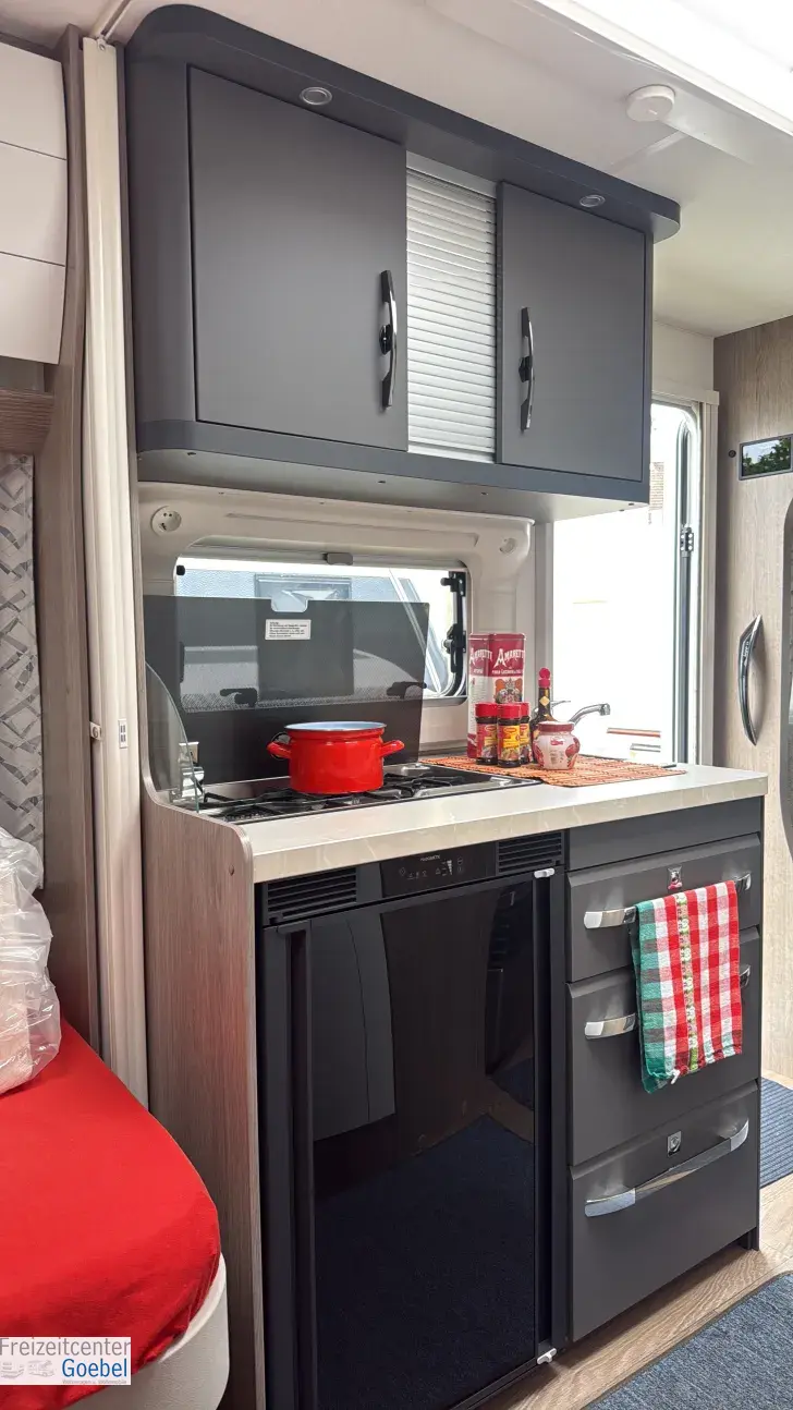 Küchen Hobby OnTour 460 DL Einsteigen und losfahren