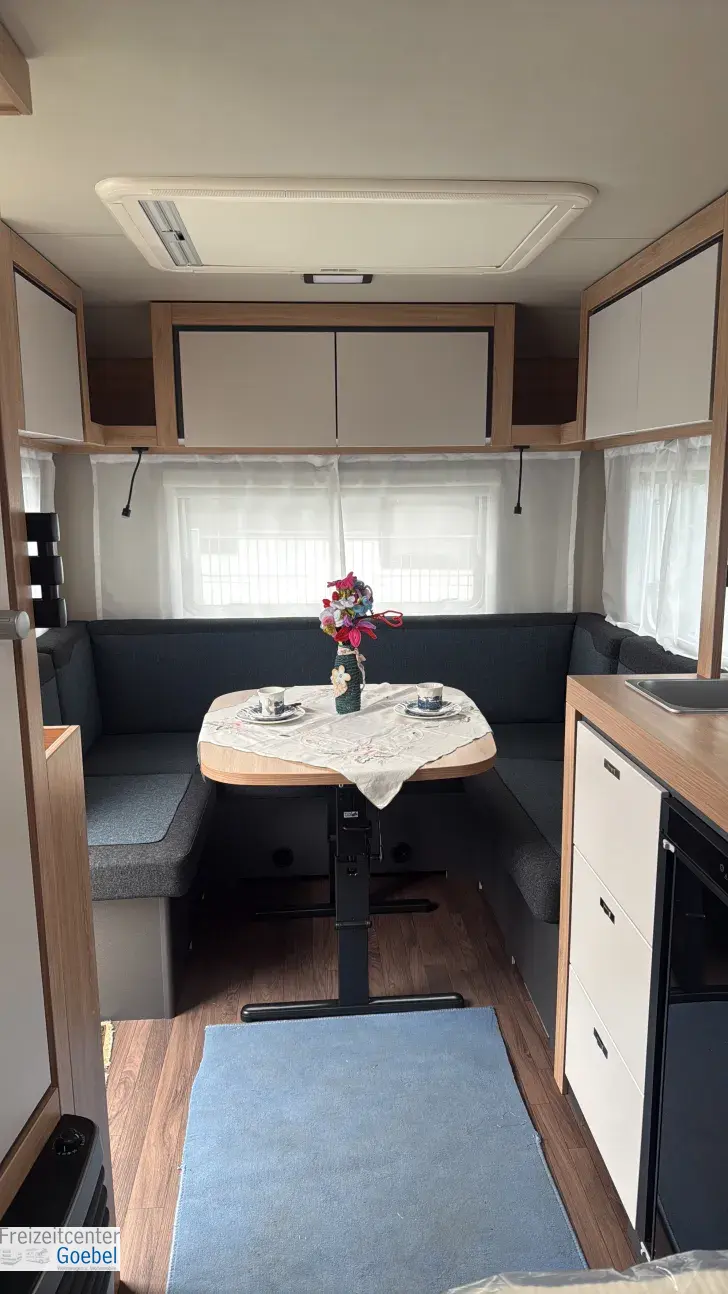 Sicht vorne-hinten Knaus Sport 420 QD