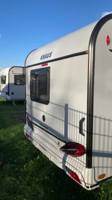 Schräg Hinten Knaus Südwind 420 QD 60 YEARS