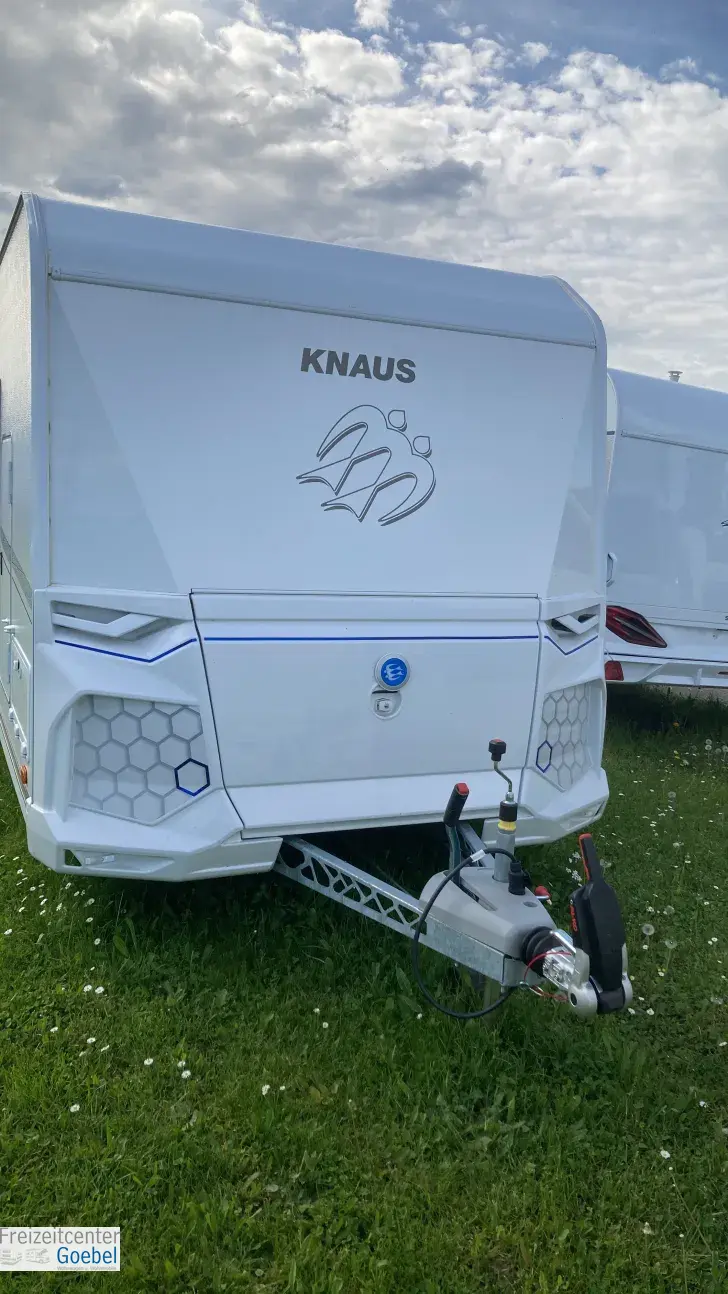 Frontal Vorne Knaus Yaseo 500 DK