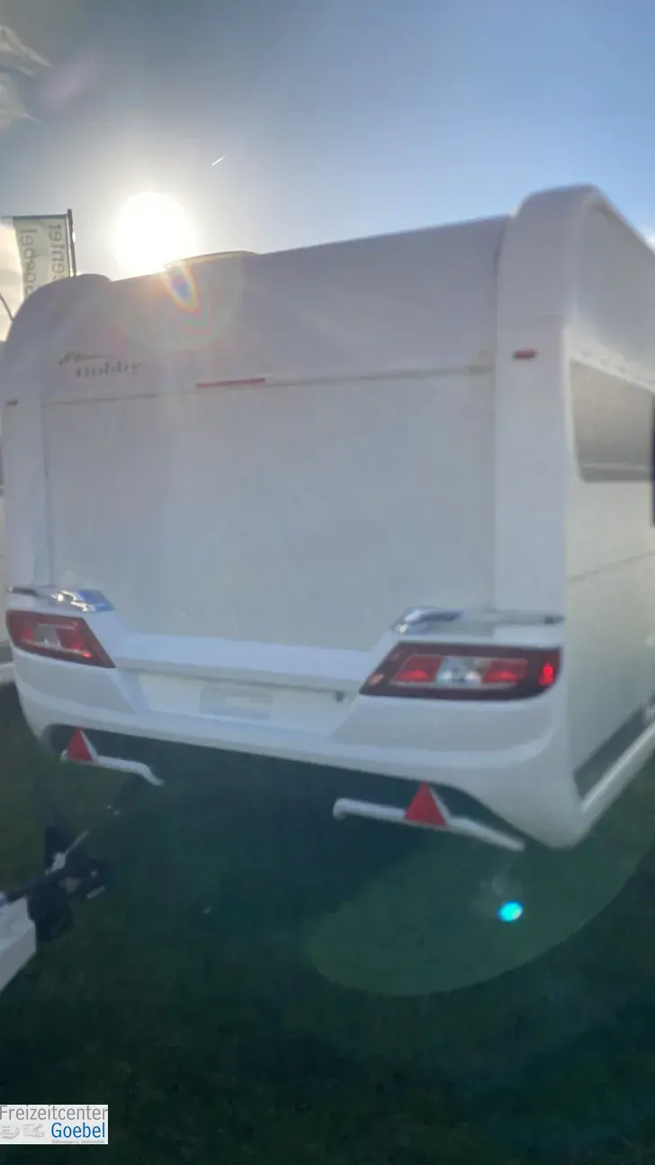 Frontal Hinten Hobby Prestige 560 WFU Heckbad