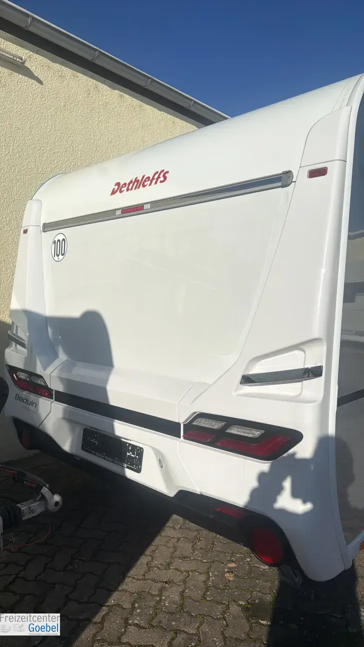 Frontal Hinten Dethleffs Beduin Scandinavia 650 RE Backofen