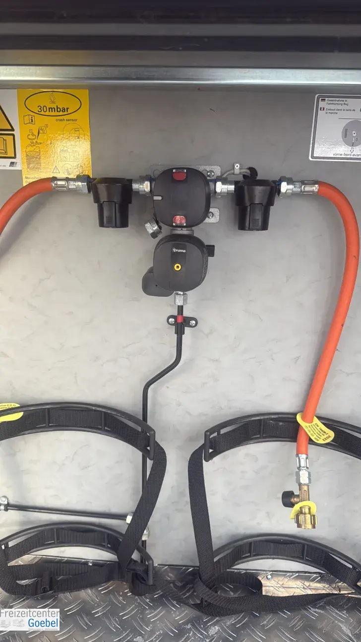 Schräg Hinten Dethleffs Beduin Scandinavia 650 RE Backofen