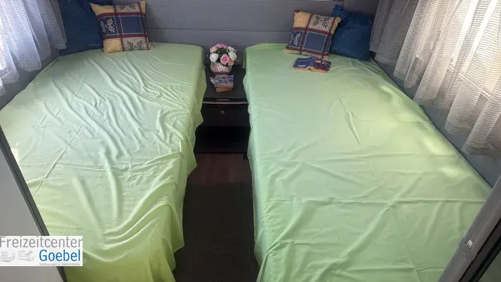 Betten Dethleffs Beduin Scandinavia 650 RE Backofen