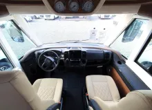 Fahrzeugbild Carthago chic e-line I 50 LE 300 AH Lith. Klima 4800 KG #6
