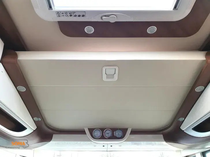 Fahrzeugbild Carthago chic e-line I 50 LE 300 AH Lith. Klima 4800 KG #12