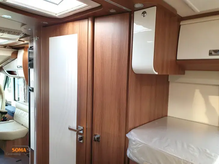 Fahrzeugbild Carthago chic e-line I 50 LE 300 AH Lith. Klima 4800 KG #15