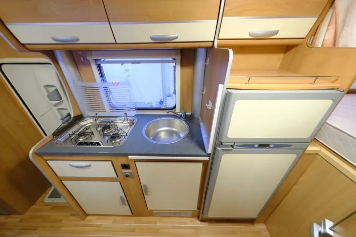 Fahrzeugbild Roller Team Auto Roller-Garage/Festbett/Markise/Garage #15