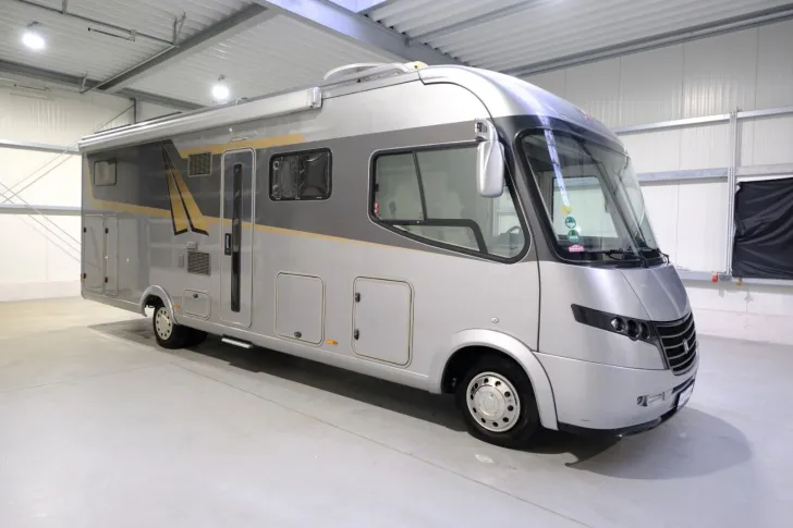 Fahrzeugbild Frankia I 8400 GD Platin/Einzelbetten+HUB/ PREISKNALLER #2