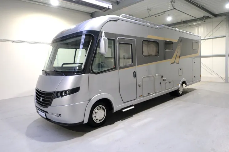Fahrzeugbild Frankia I 8400 GD Platin/Einzelbetten+HUB/ PREISKNALLER #3