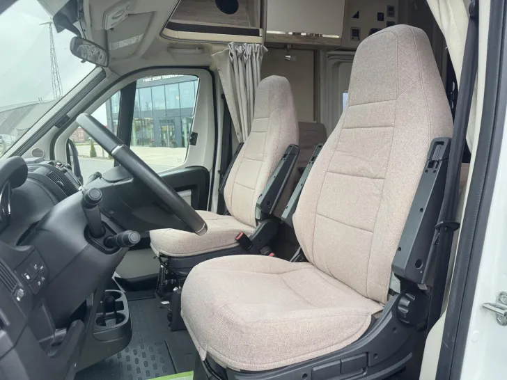 Fahrzeugbild Eura Mobil Profila RS 730 EB #8