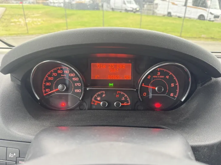 Fahrzeugbild Eura Mobil Profila RS 730 EB #10