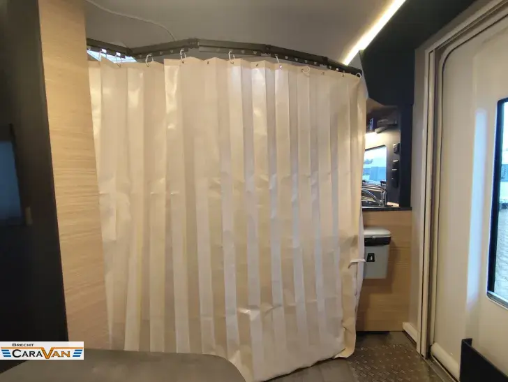 Fahrzeugbild Hobby Maxia 585 UL-R Einzelbetten o.Doppelbett quer #9