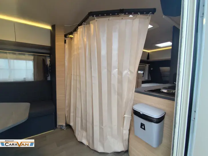 Fahrzeugbild Hobby Maxia 585 UL-R Einzelbetten o.Doppelbett quer #11