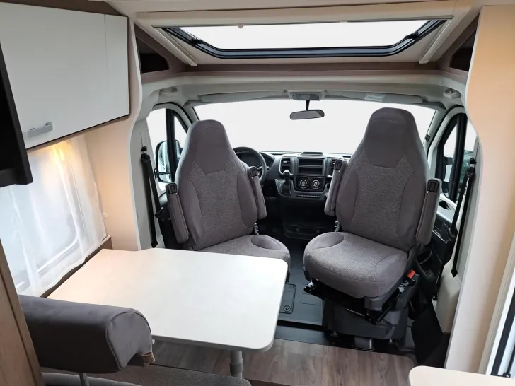 Fahrzeugbild Carado V 337 Pro+ Automatik, Solar, LTE, TV-Paket #9