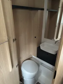 Fahrzeugbild Sunlight Adventure T Ford 690L #10