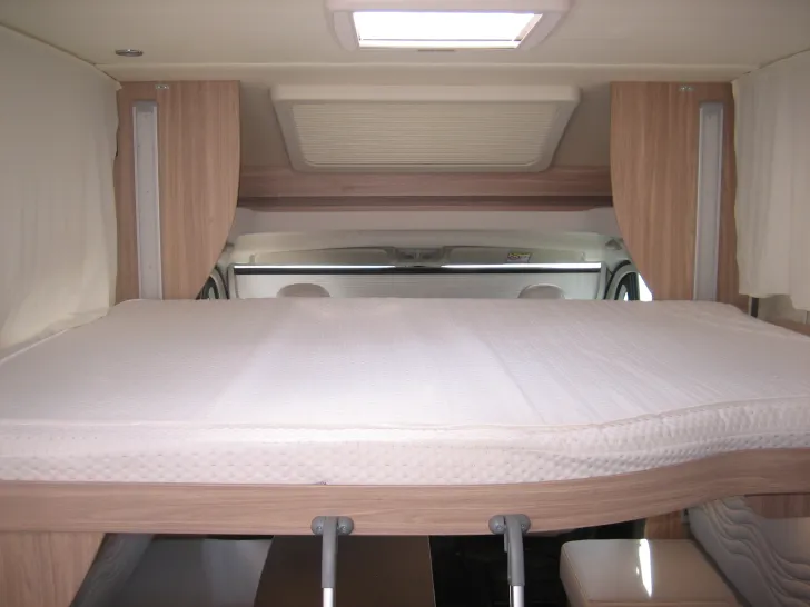 Fahrzeugbild Bürstner Delfin T 680 G #12