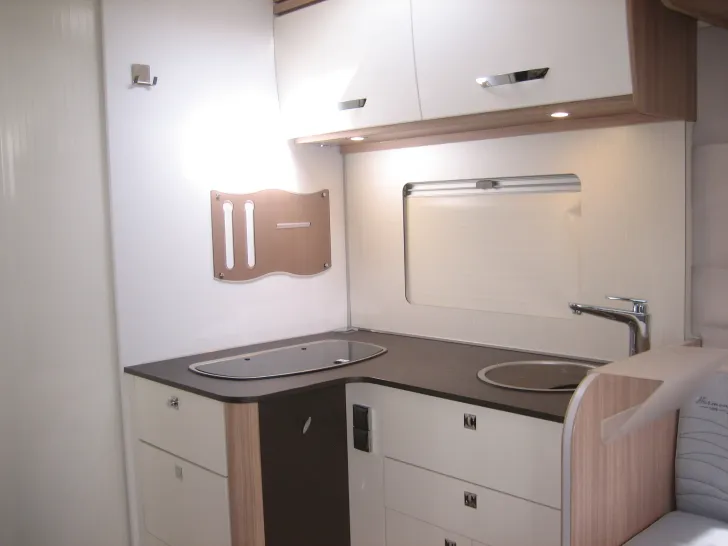 Fahrzeugbild Bürstner Delfin T 680 G #14