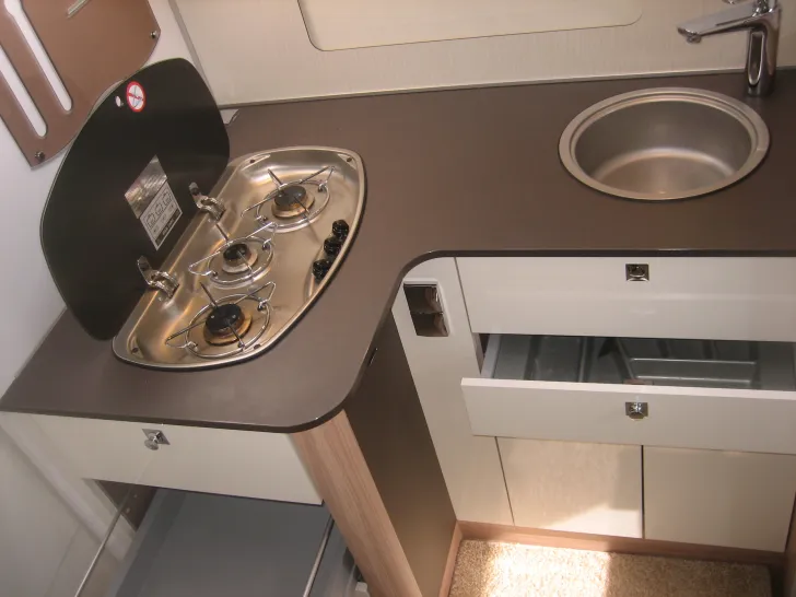 Fahrzeugbild Bürstner Delfin T 680 G #15