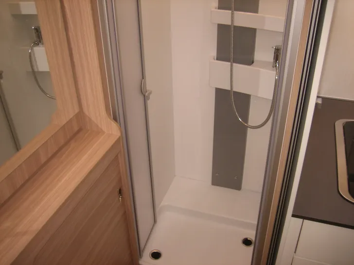 Fahrzeugbild Bürstner Delfin T 680 G #19