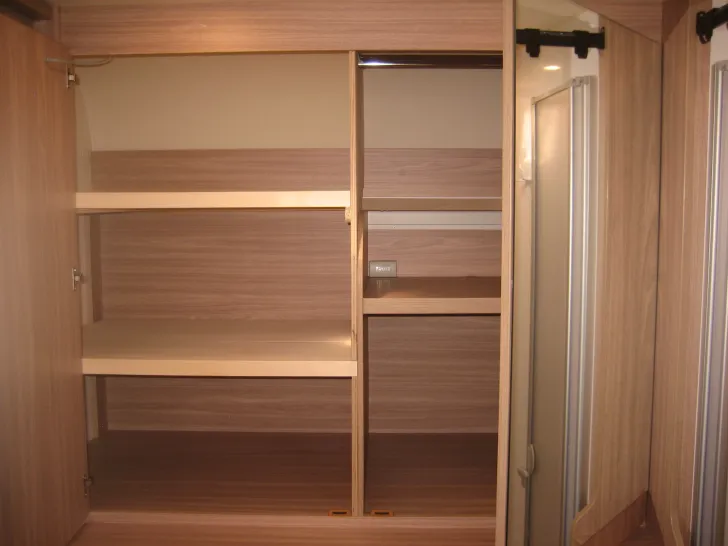 Fahrzeugbild Bürstner Delfin T 680 G #20