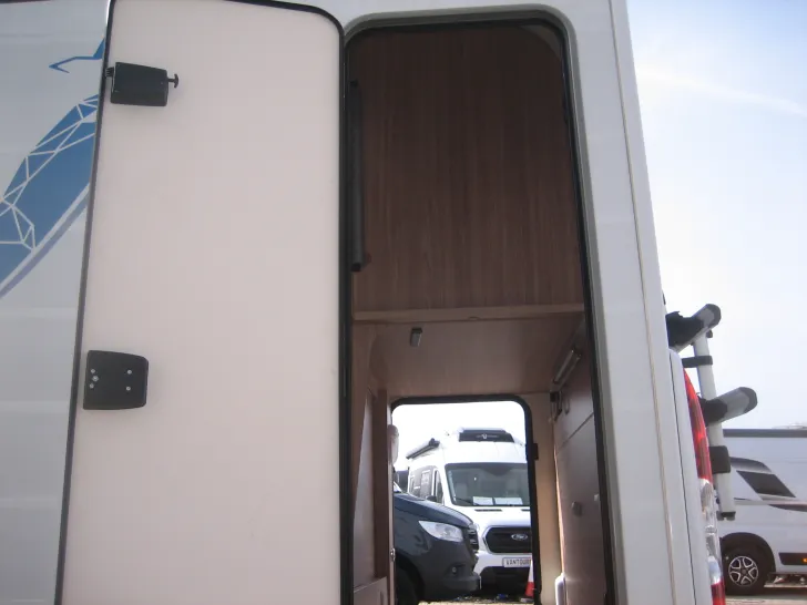 Fahrzeugbild Bürstner Delfin T 680 G #23