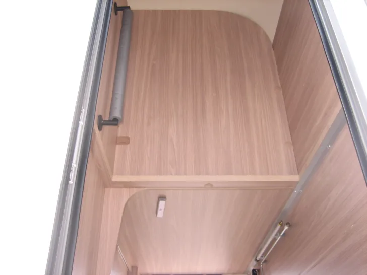 Fahrzeugbild Bürstner Delfin T 680 G #24