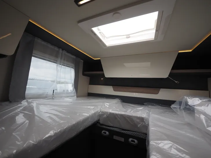 Fahrzeugbild Laika KOSMO L319, Komfortpaket, Hubbett, Automatik #16