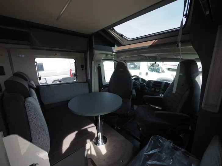 Fahrzeugbild Laika KOSMO L319, Hubbett, Komfort-Paket #4