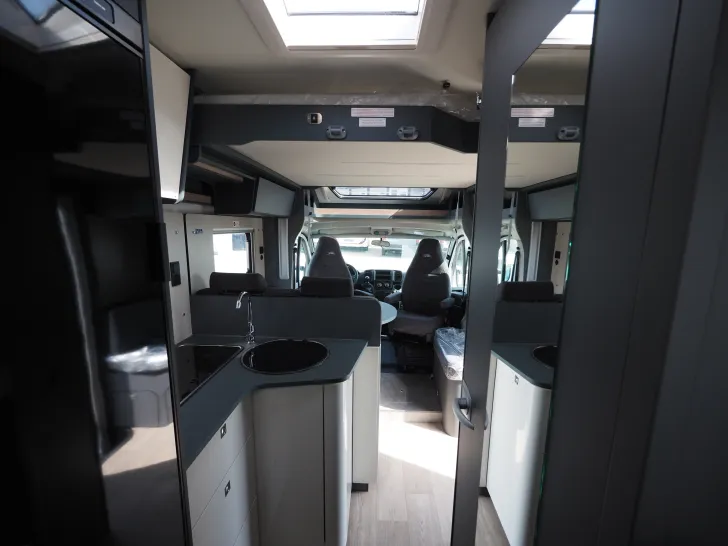 Fahrzeugbild Laika KOSMO L319, Hubbett, Komfort-Paket #18