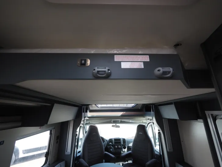 Fahrzeugbild Laika KOSMO L319, Hubbett, Komfort-Paket #19