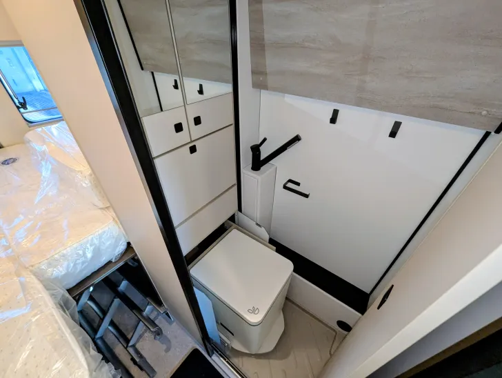 Fahrzeugbild Bürstner Habiton HM 6.0 AUTOMATIK,17 ZOLL AUFSTELLDACH #14