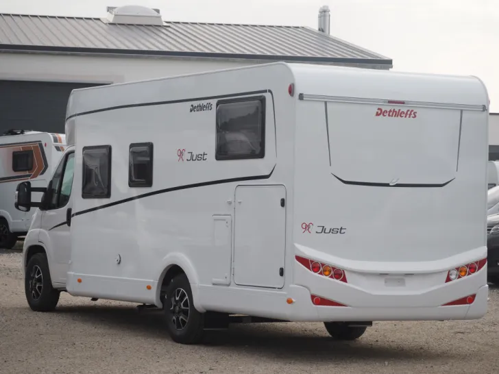 Fahrzeugbild Dethleffs Just T 7052 EB, Hubbett, Isofix, Markise, uvm. #3