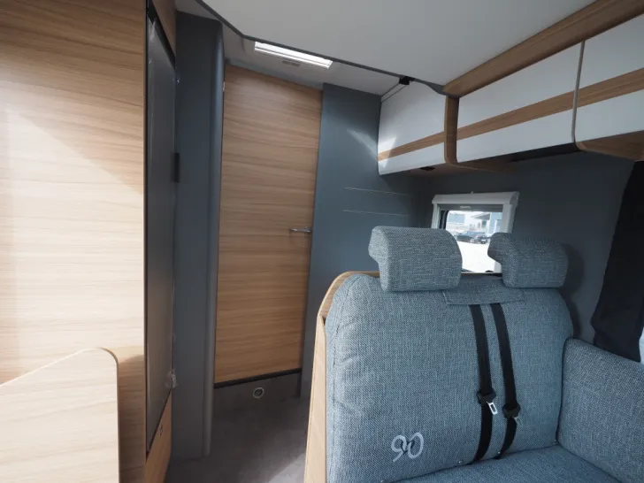 Fahrzeugbild Dethleffs Just T 7052 EB, Hubbett, Isofix, Markise, uvm. #16