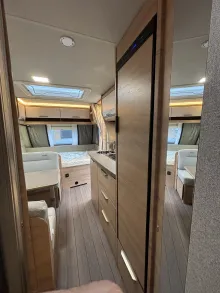 Fahrzeugbild Knaus Südwind 500 QDK Black Selection Sitzgruppe-Bettumbau #11