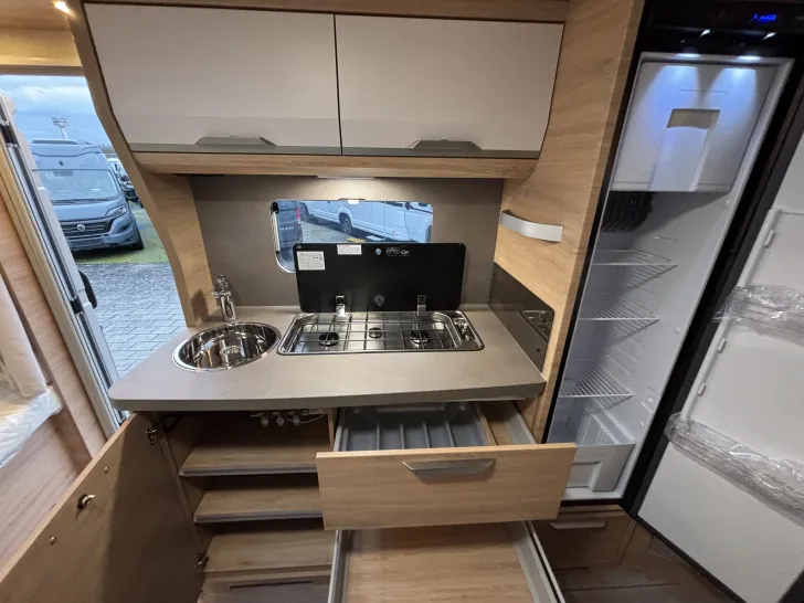 Fahrzeugbild Knaus Südwind 500 QDK Black Selection Sitzgruppe-Bettumbau #10