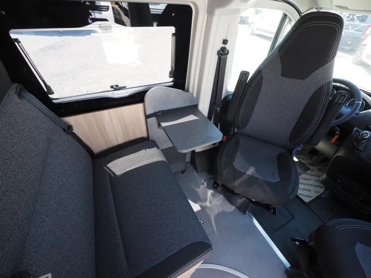 Fahrzeugbild Pössl SUMMIT SHINE 600 L Elegance #11