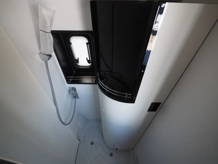 Fahrzeugbild Pössl SUMMIT SHINE 600 L Elegance #19