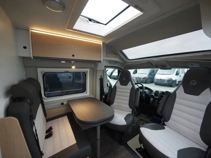 Fahrzeugbild Sunlight CLIFF 600 X, Automatik, Skyroof, Ind. Licht #4