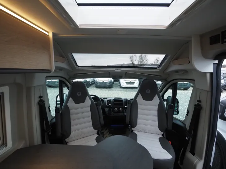 Fahrzeugbild Sunlight CLIFF 600 X, Automatik, Skyroof, Ind. Licht #12