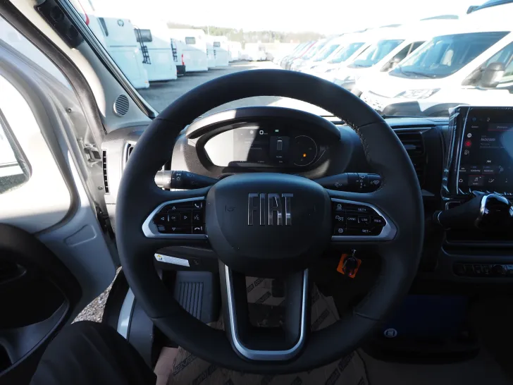 Fahrzeugbild Sunlight CLIFF 640 X RT 26, Vollausstattung ! +Aufstelld. #5