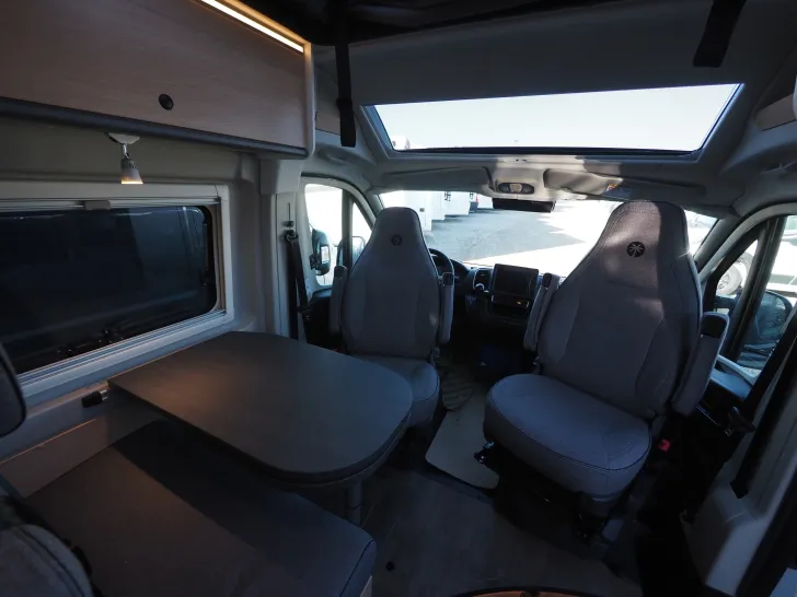 Fahrzeugbild Sunlight CLIFF 640 X RT 26, Vollausstattung ! +Aufstelld. #10