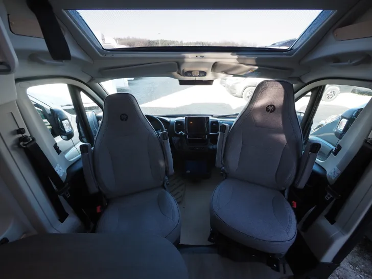 Fahrzeugbild Sunlight CLIFF 640 X RT 26, Vollausstattung ! +Aufstelld. #11