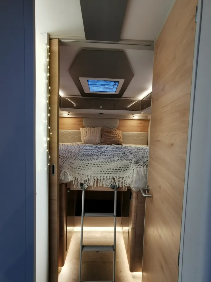 Fahrzeugbild Dethleffs Esprit I 7150-2 EBL GT-Paket+SAT+TV* #17