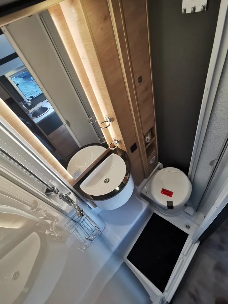 Fahrzeugbild Dethleffs Globebus Go T 15 Ford Transit Light 155PS* #15